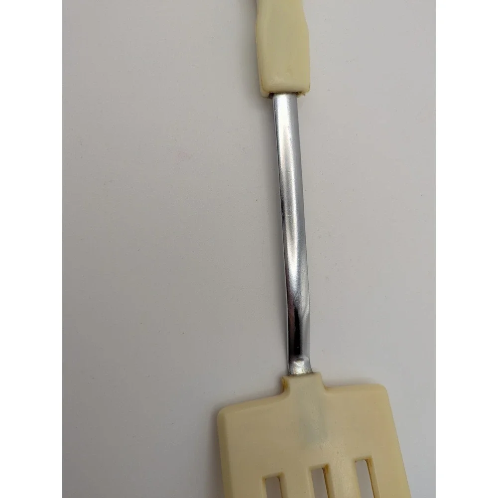 Vintage‎ Cream Nylon Slotted Spatula Turner Stainless Steel Handle Korea MCM